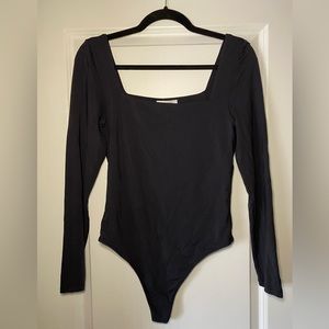 BABATON by Aritzia Contour Squareneck Longsleeve Bodysuit in Black size Large